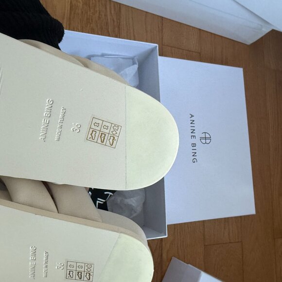 NWT Anine Bing Lizzie Slide Sandals Padded Crisscross Strap Open Toe Ivory Sz 36 - Picture 10 of 10